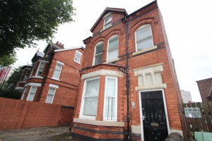 6 bedroom House to rent in Nottingham