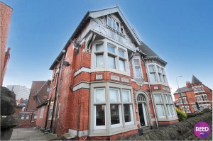 6 bedroom Apartment to rent in Nottingham