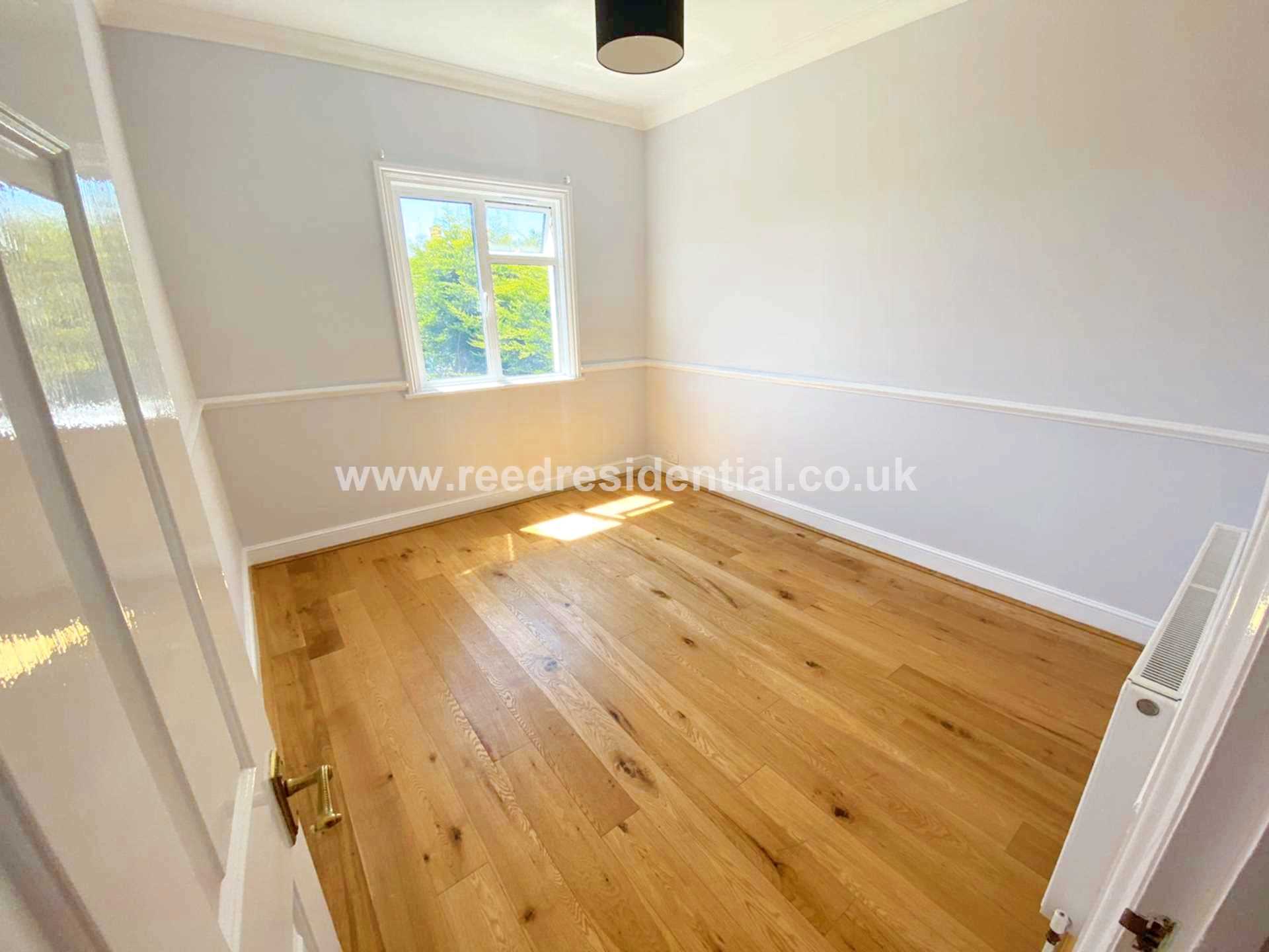 Additional Property Image 2 bedroom Flat to rent in Southend On Sea 4
