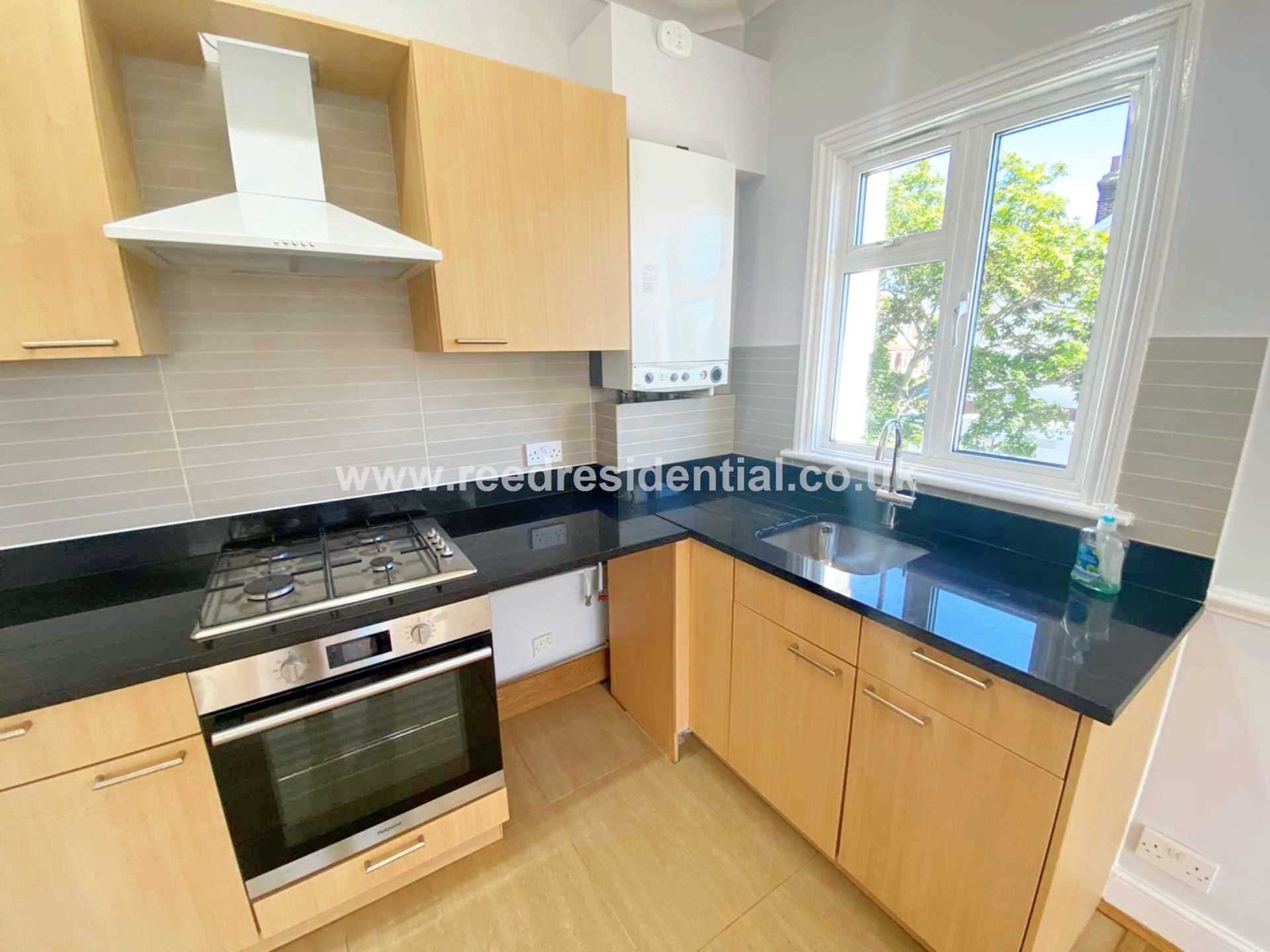 Additional Property Image 2 bedroom Flat to rent in Southend On Sea 11