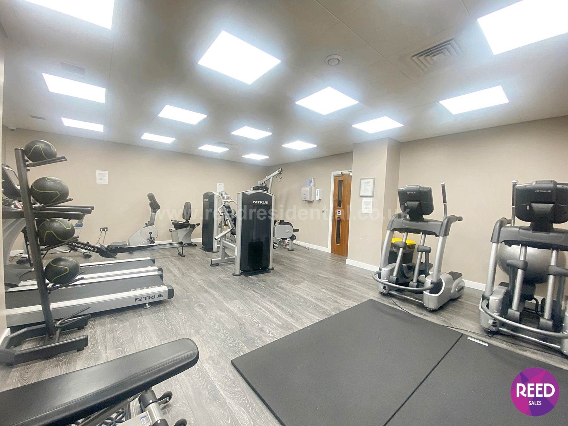 Additional Property Image 2 bedroom Flat to rent in Southend On Sea 3