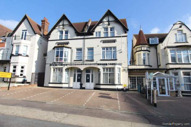 17 bedroom Detached for sale in Westcliff On Sea