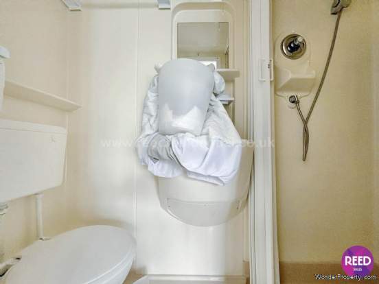 Additional Property Image 17 bedroom Detached for sale in Westcliff On Sea 8