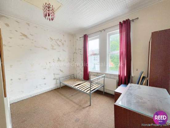 Additional Property Image 17 bedroom Detached for sale in Westcliff On Sea 19
