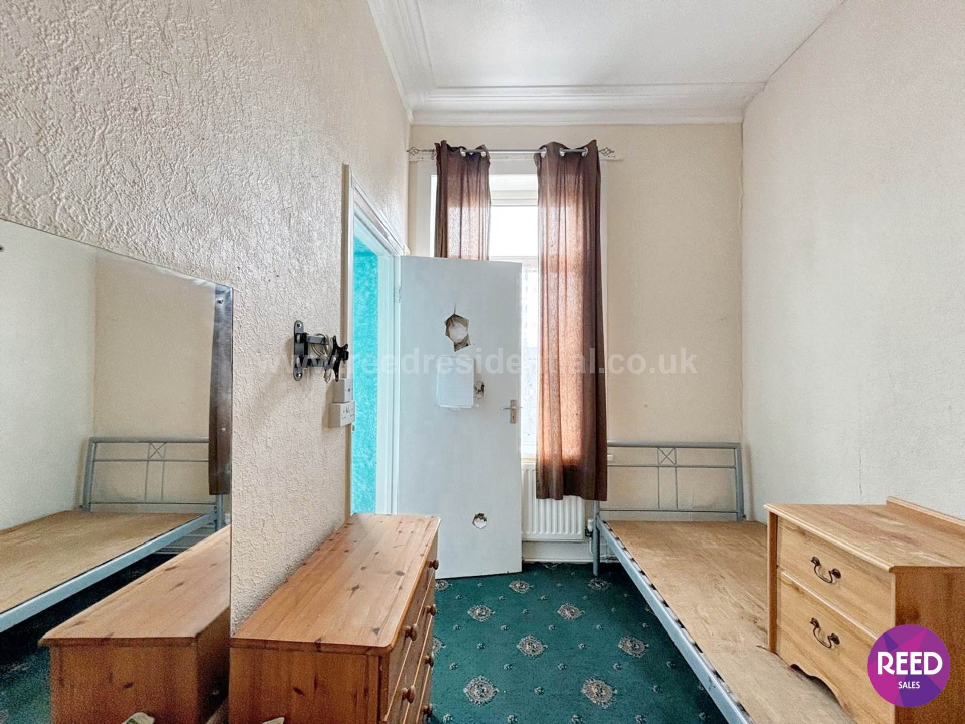 Additional Property Image 17 bedroom Detached for sale in Westcliff On Sea 31