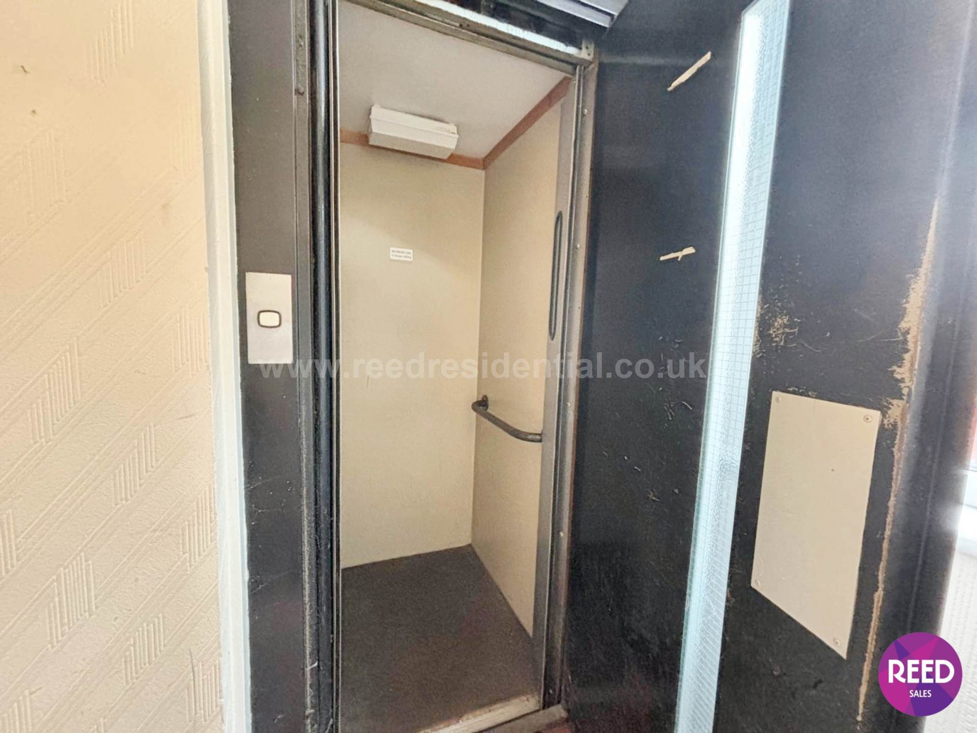 Additional Property Image 17 bedroom Detached for sale in Westcliff On Sea 36