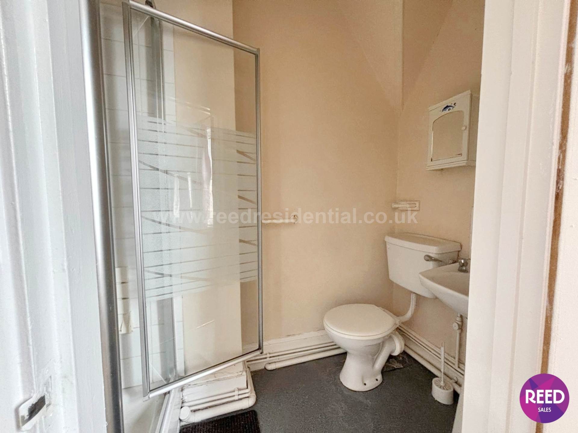 Additional Property Image 17 bedroom Detached for sale in Westcliff On Sea 43