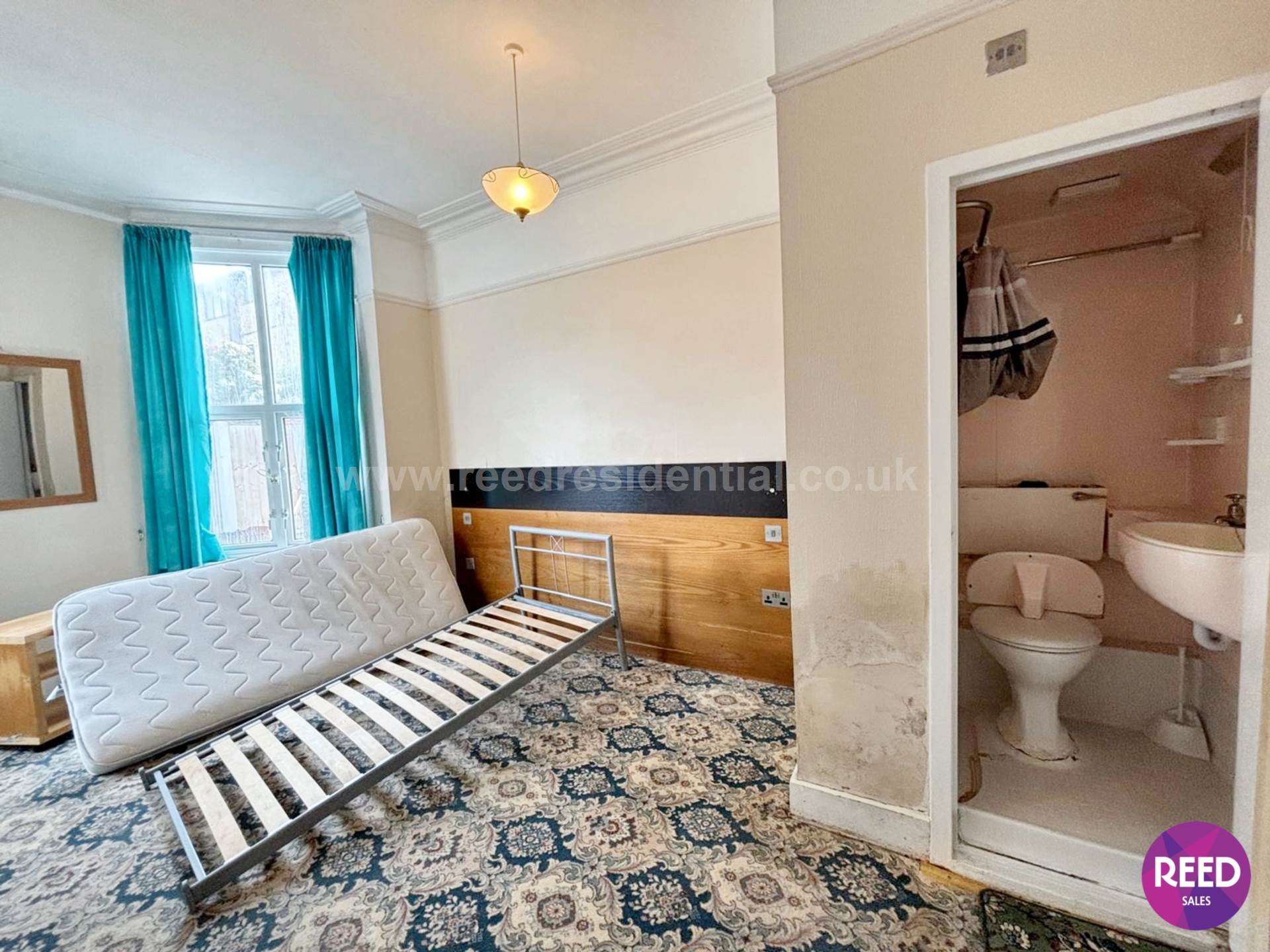 Additional Property Image 17 bedroom Detached for sale in Westcliff On Sea 50