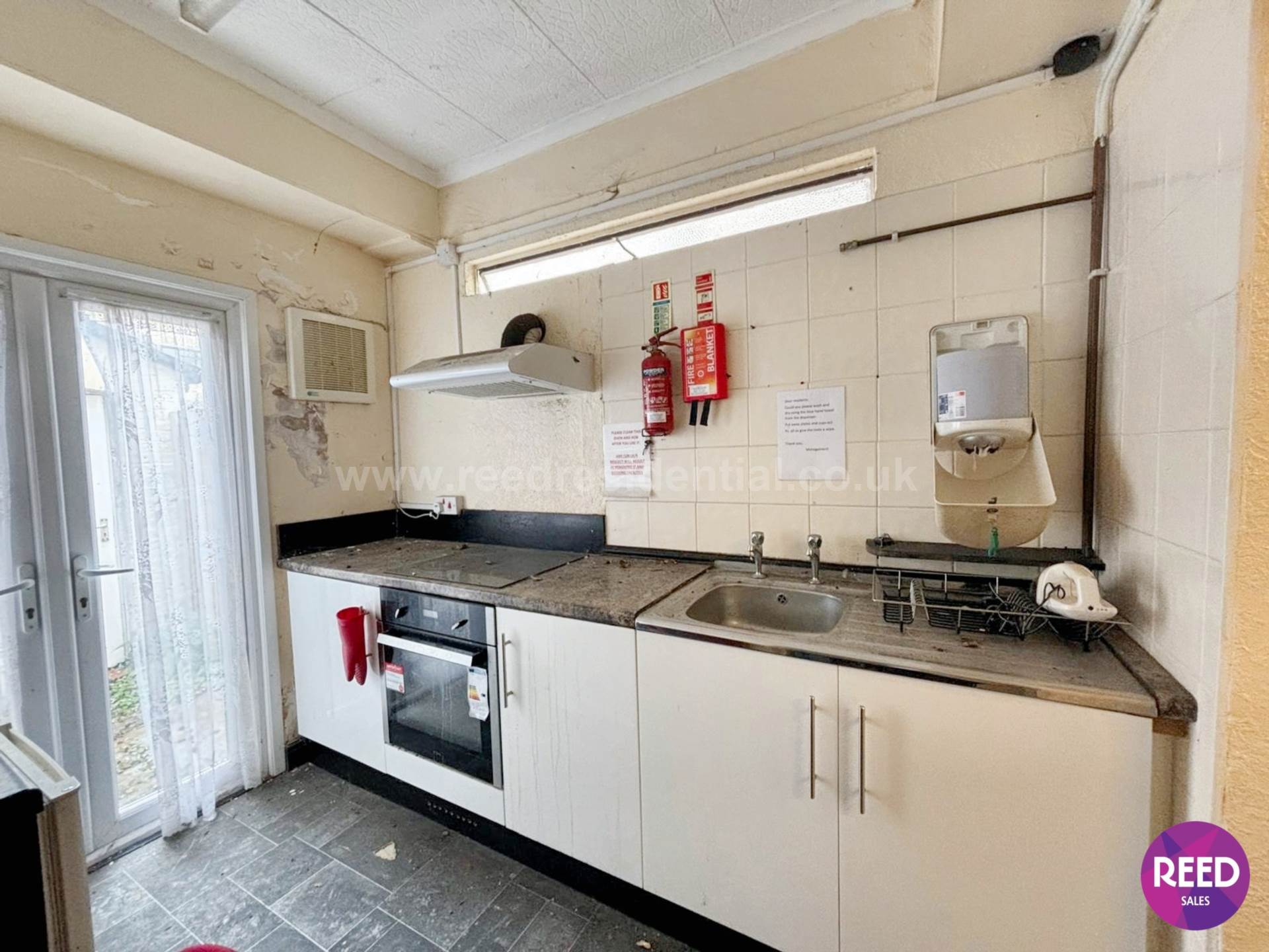 Additional Property Image 17 bedroom Detached for sale in Westcliff On Sea 55