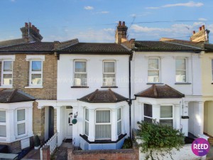 3 bedroom Terraced to rent in Southend On Sea