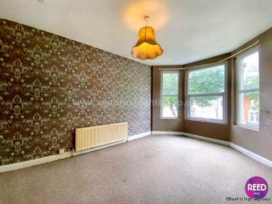 Additional Property Image 2 bedroom Flat for sale in Westcliff On Sea 7