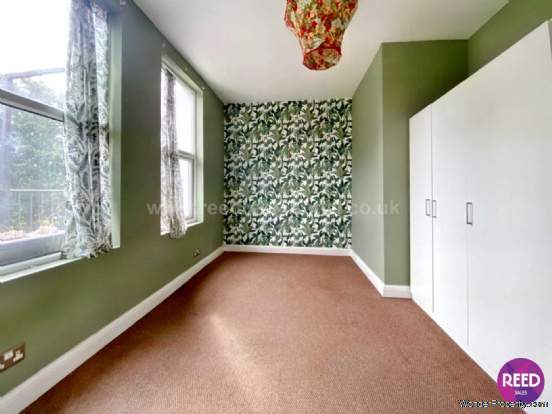 Additional Property Image 2 bedroom Flat for sale in Westcliff On Sea 11