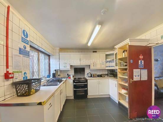 Additional Property Image 10 bedroom Detached for sale in Rochford 12