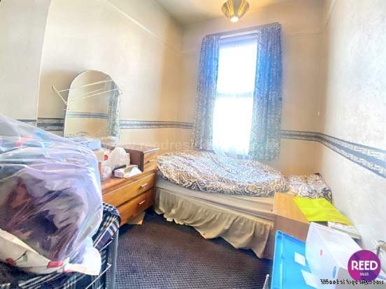 Additional Property Image 3 bedroom Flat for sale in Westcliff On Sea 2