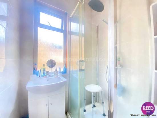 Additional Property Image 3 bedroom Flat for sale in Westcliff On Sea 7