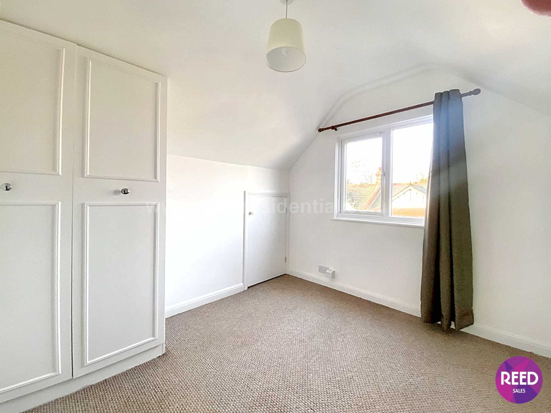 Additional Property Image 1 bedroom Flat to rent in Westcliff On Sea 8
