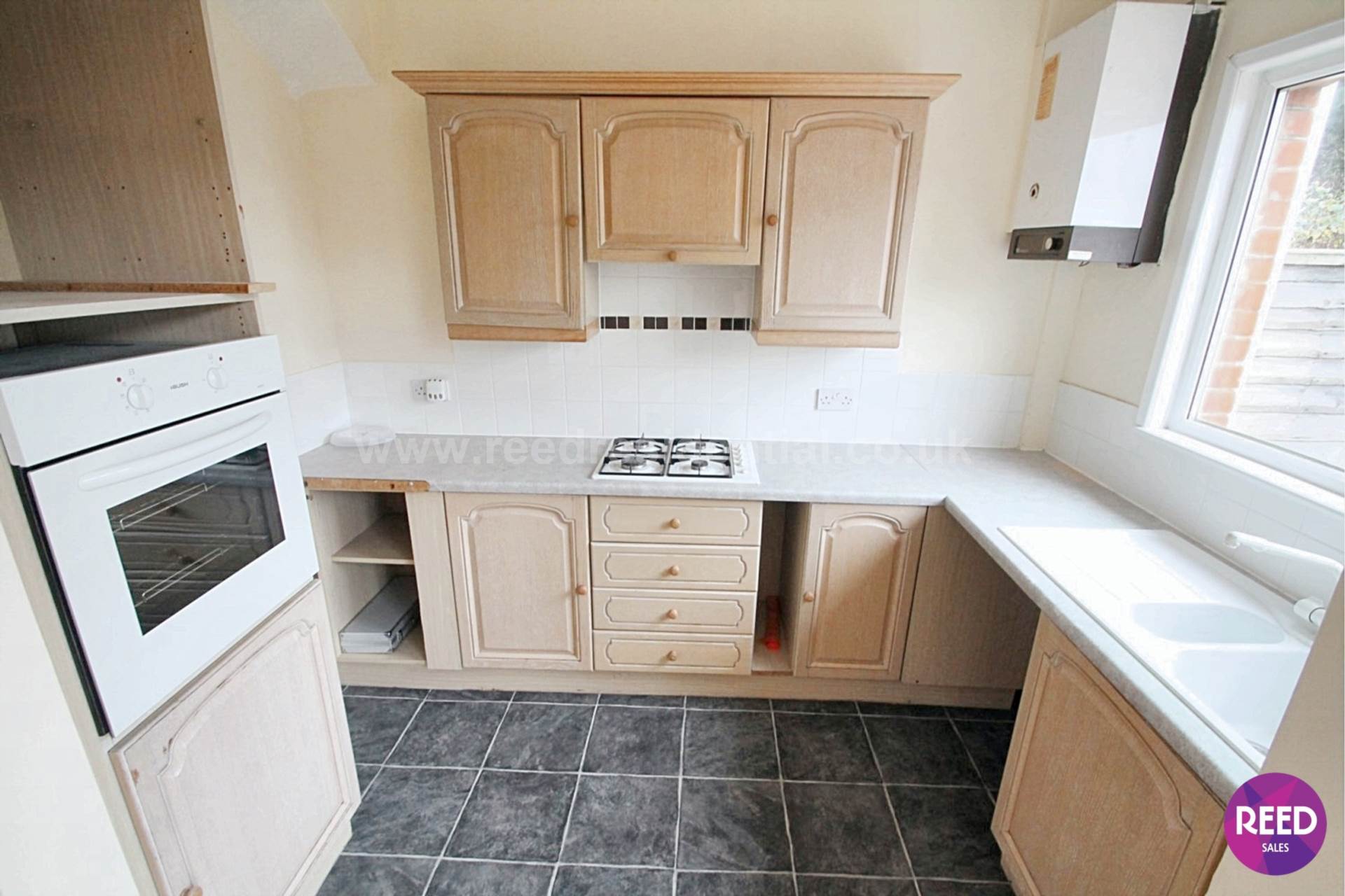 Additional Property Image 3 bedroom End of Terrace to rent in Westcliff On Sea 8