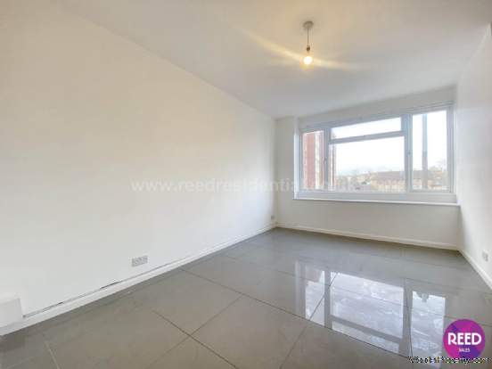 Additional Property Image 3 bedroom Flat for sale in Southend On Sea 7