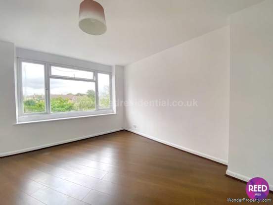 Additional Property Image 3 bedroom Flat for sale in Southend On Sea 8