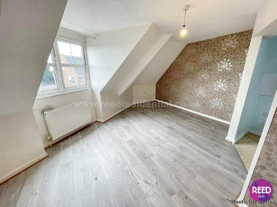 Additional Property Image 2 bedroom Flat for sale in Southend On Sea 7