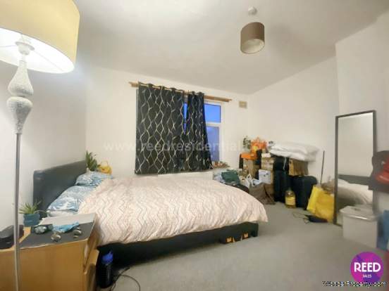 Additional Property Image 1 bedroom Flat for sale in Southend On Sea 2