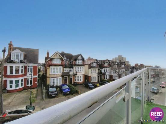 Additional Property Image 2 bedroom Flat for sale in Westcliff On Sea 15