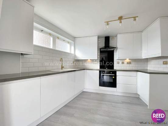 Additional Property Image 2 bedroom Flat for sale in Westcliff On Sea 17