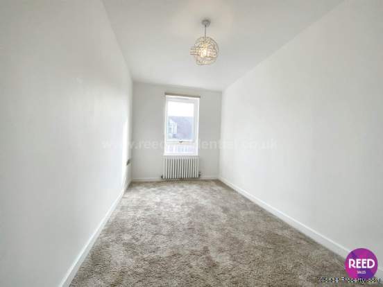 Additional Property Image 2 bedroom Flat for sale in Westcliff On Sea 9