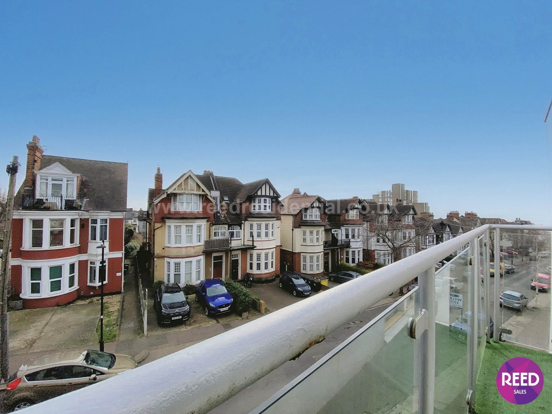 Additional Property Image 2 bedroom Flat for sale in Westcliff On Sea 6