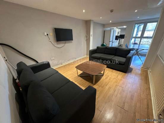Additional Property Image 6 bedroom House for sale in Nottingham 11