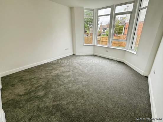 Additional Property Image 2 bedroom Apartment to rent in Westcliff On Sea 4