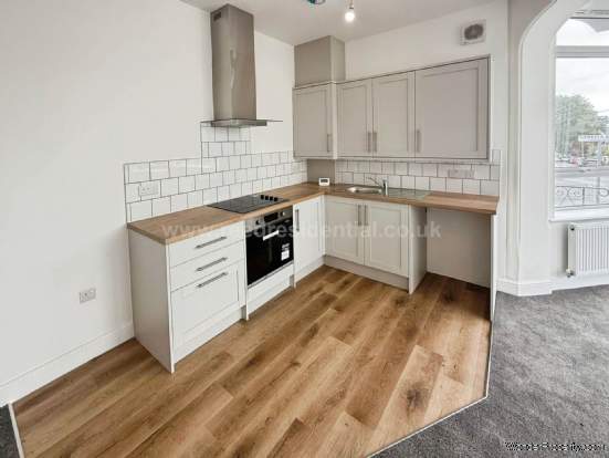 Additional Property Image 2 bedroom Apartment to rent in Westcliff On Sea 5