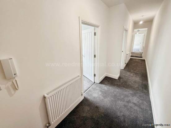 Additional Property Image 2 bedroom Apartment to rent in Westcliff On Sea 10