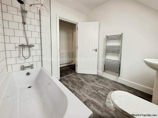 Additional Property Image 2 bedroom Apartment to rent in Westcliff On Sea 12