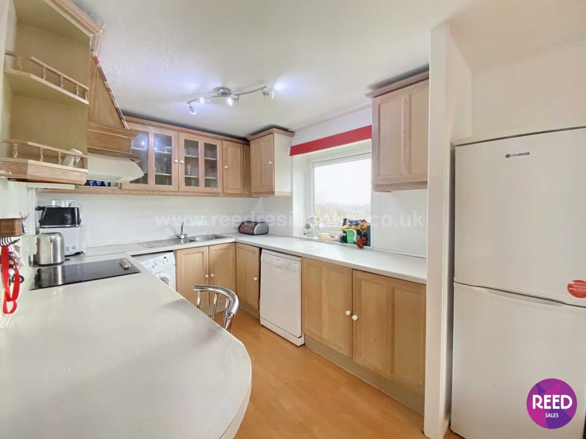 Additional Property Image 1 bedroom Apartment for sale in Westcliff On Sea 2