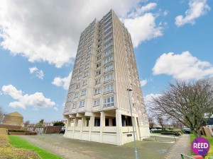 1 bedroom Apartment for sale in Westcliff On Sea