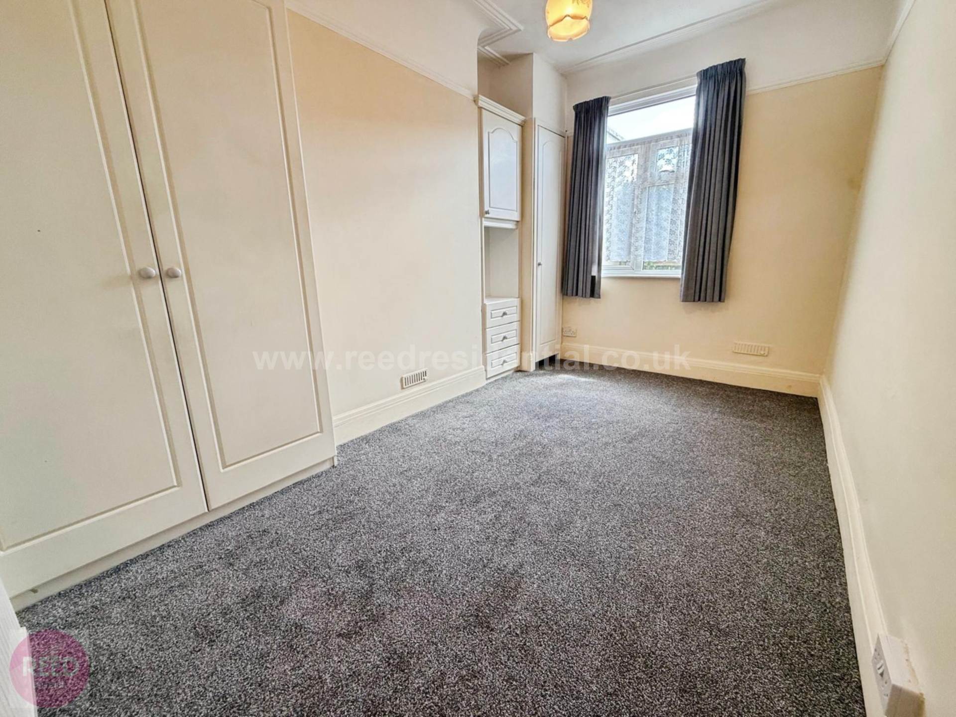 Additional Property Image 1 bedroom Flat to rent in Westcliff On Sea 4