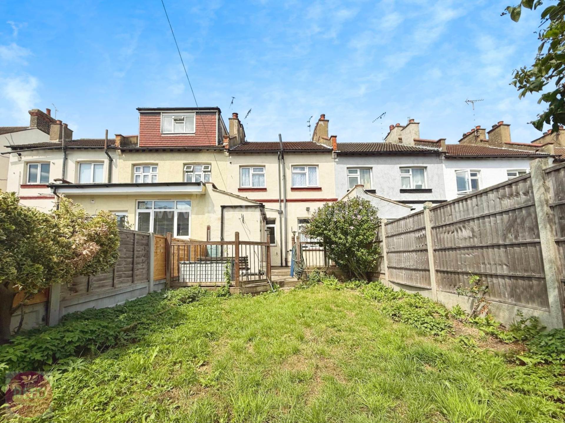 Additional Property Image 1 bedroom Flat to rent in Westcliff On Sea 9