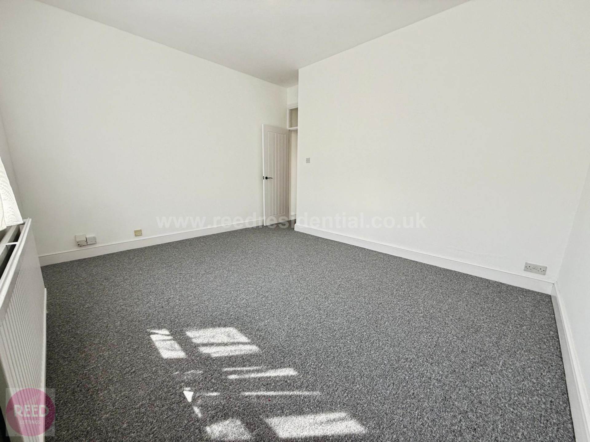 Additional Property Image 1 bedroom Flat to rent in Westcliff On Sea 5