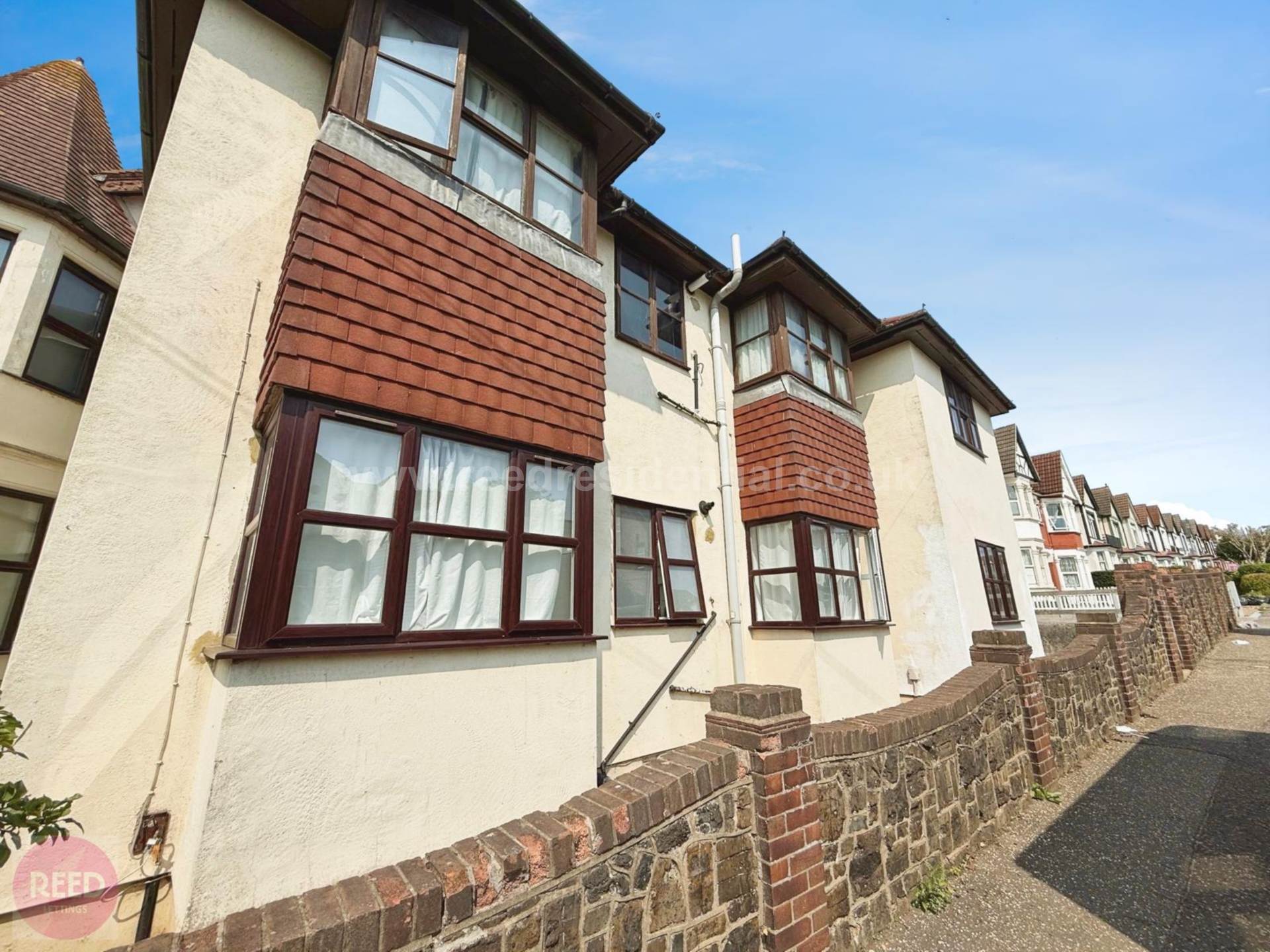 Additional Property Image 1 bedroom Flat to rent in Westcliff On Sea 8