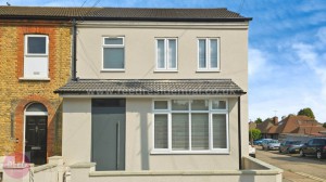 5 bedroom End of Terrace to rent in Grays