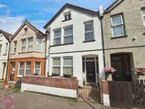 3 bedroom Terraced for sale in Westcliff On Sea