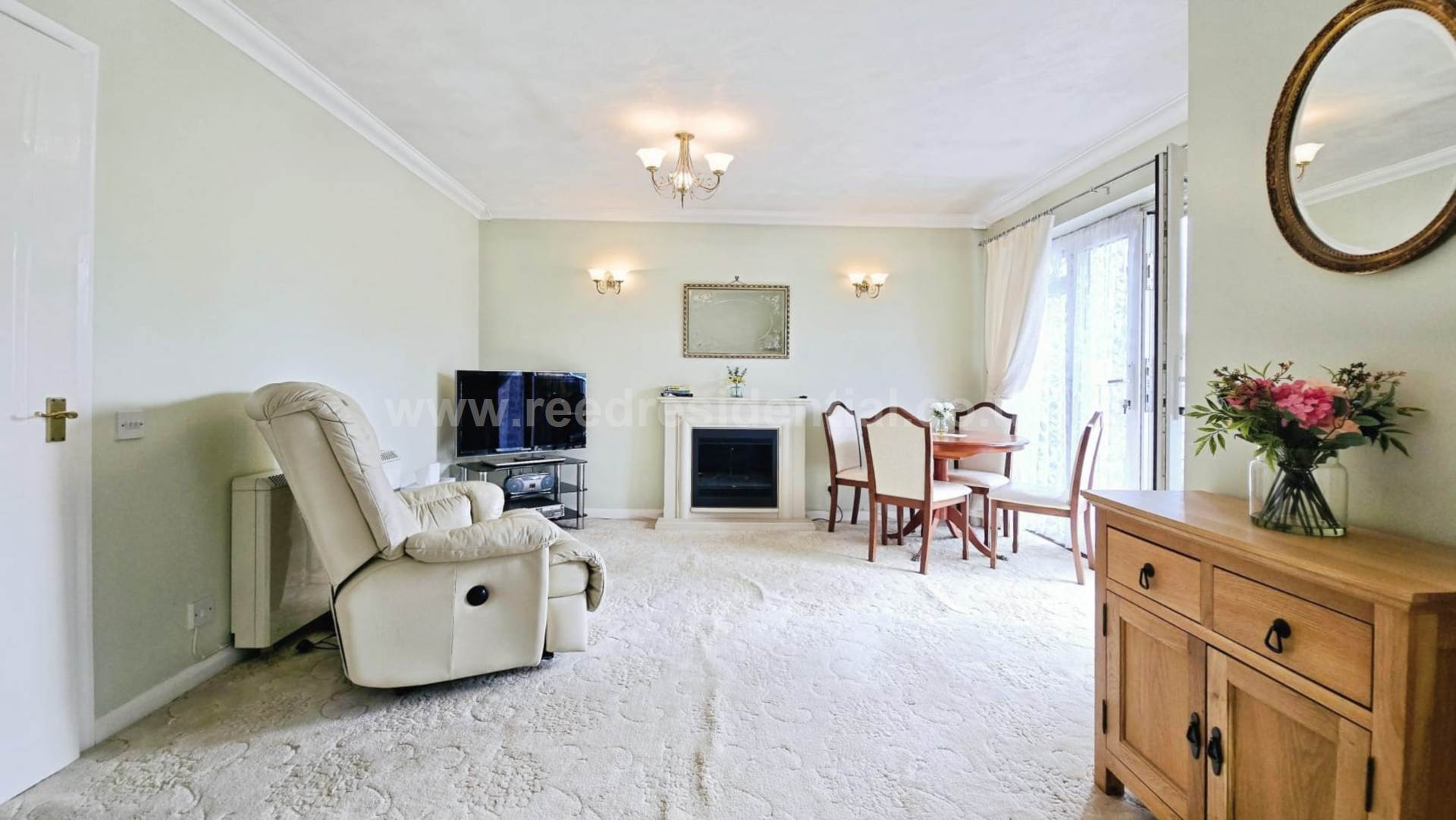 Additional Property Image 1 bedroom Flat for sale in Southend On Sea 2