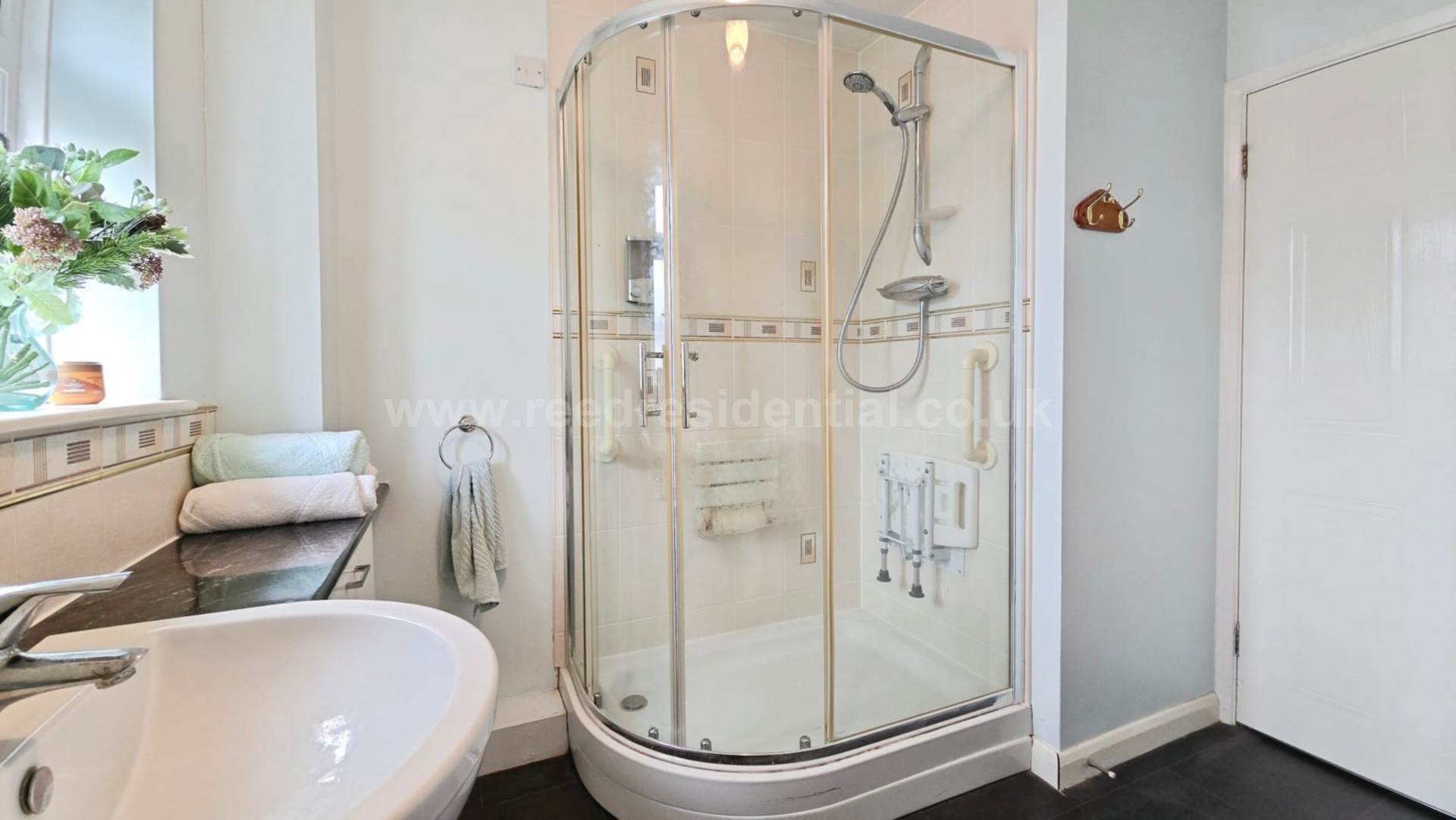 Additional Property Image 1 bedroom Flat for sale in Southend On Sea 9