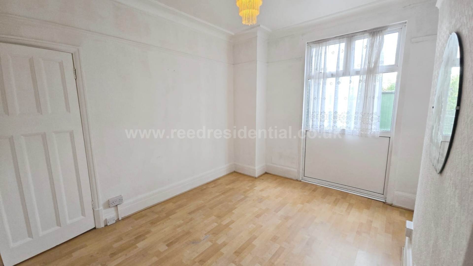 Additional Property Image 1 bedroom Flat for sale in Westcliff On Sea 7