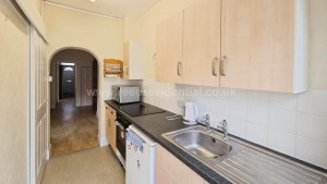 1 bedroom Flat for sale in Westcliff On Sea