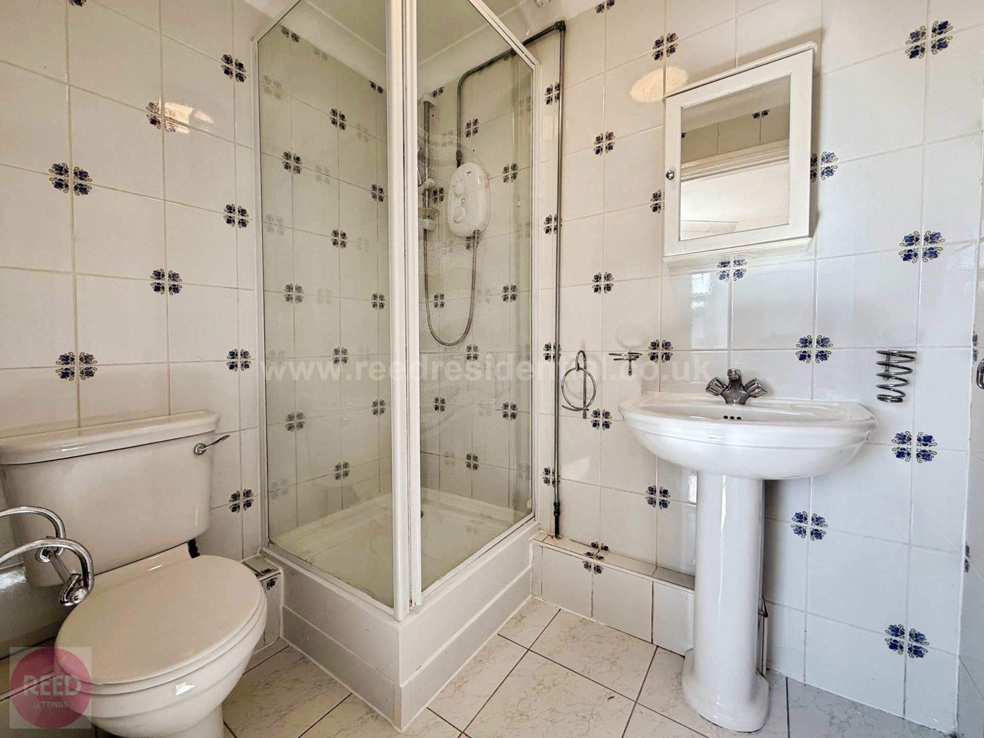 Additional Property Image 1 bedroom Flat to rent in Westcliff On Sea 4