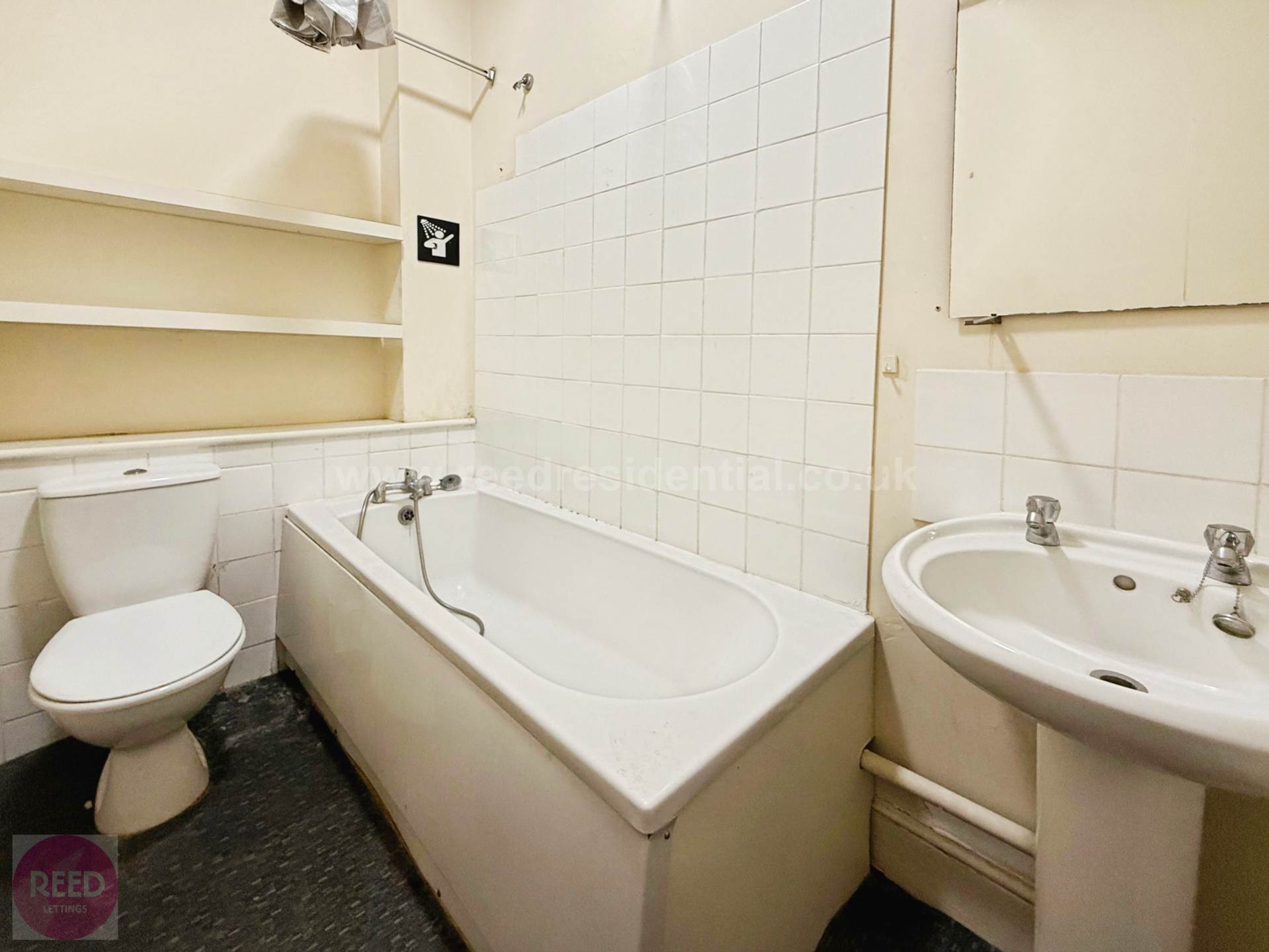 Additional Property Image 1 bedroom Flat for sale in Westcliff On Sea 3