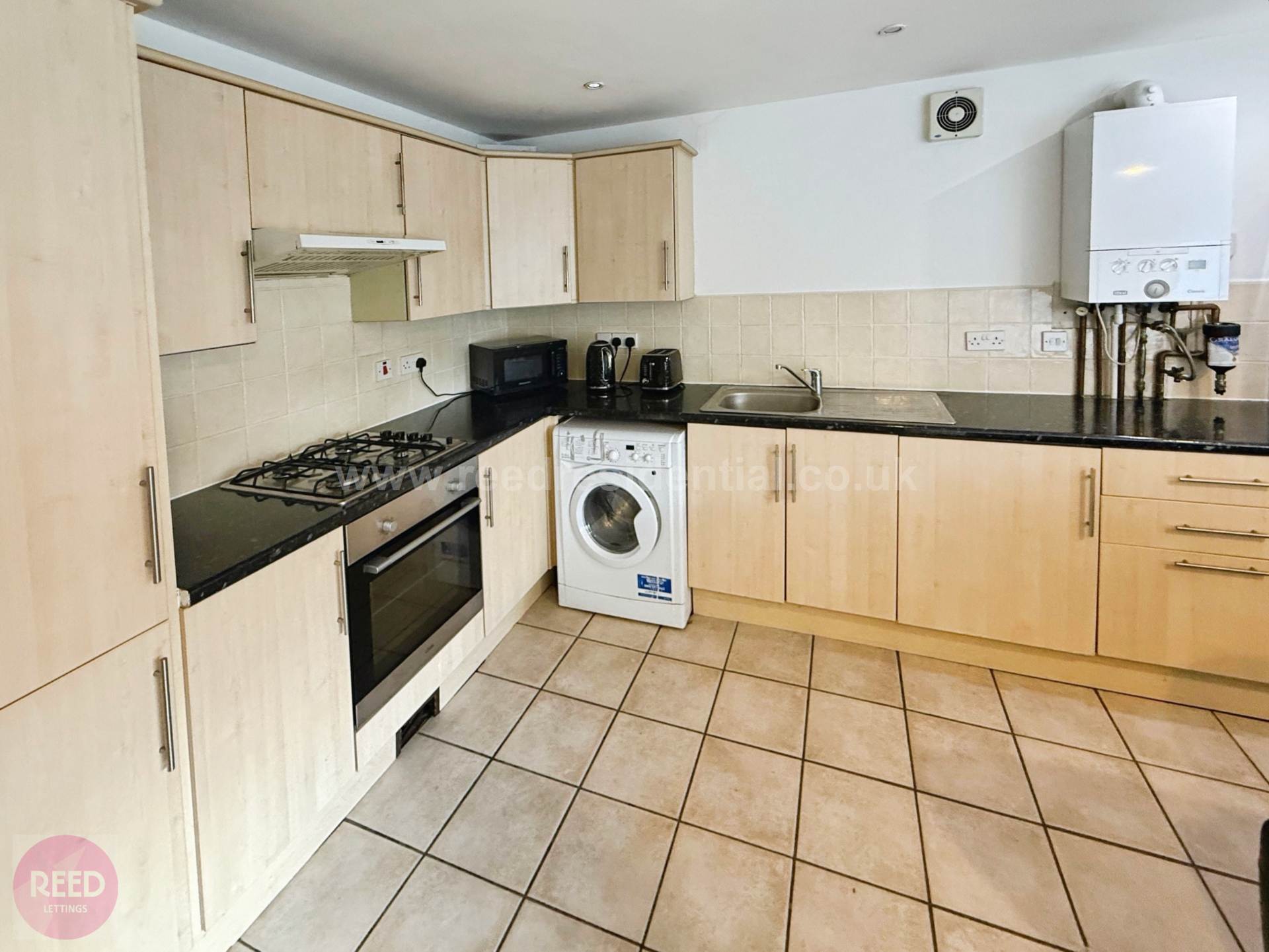 Additional Property Image 4 bedroom Apartment to rent in Nottingham 3