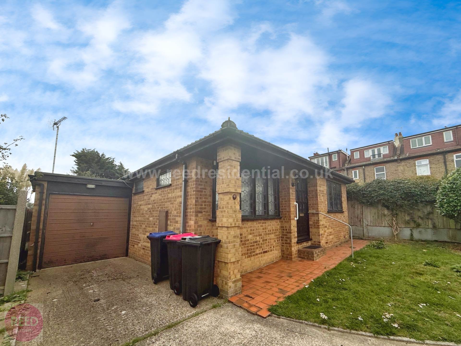 Additional Property Image 2 bedroom Detached Bungalow for sale in Westcliff On Sea 2